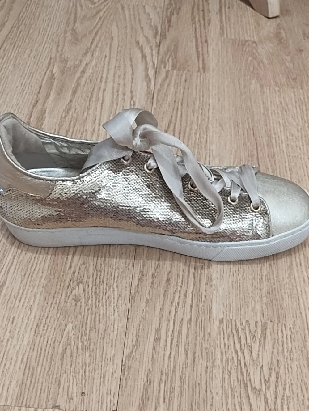 Hogl gold metallic sneaker